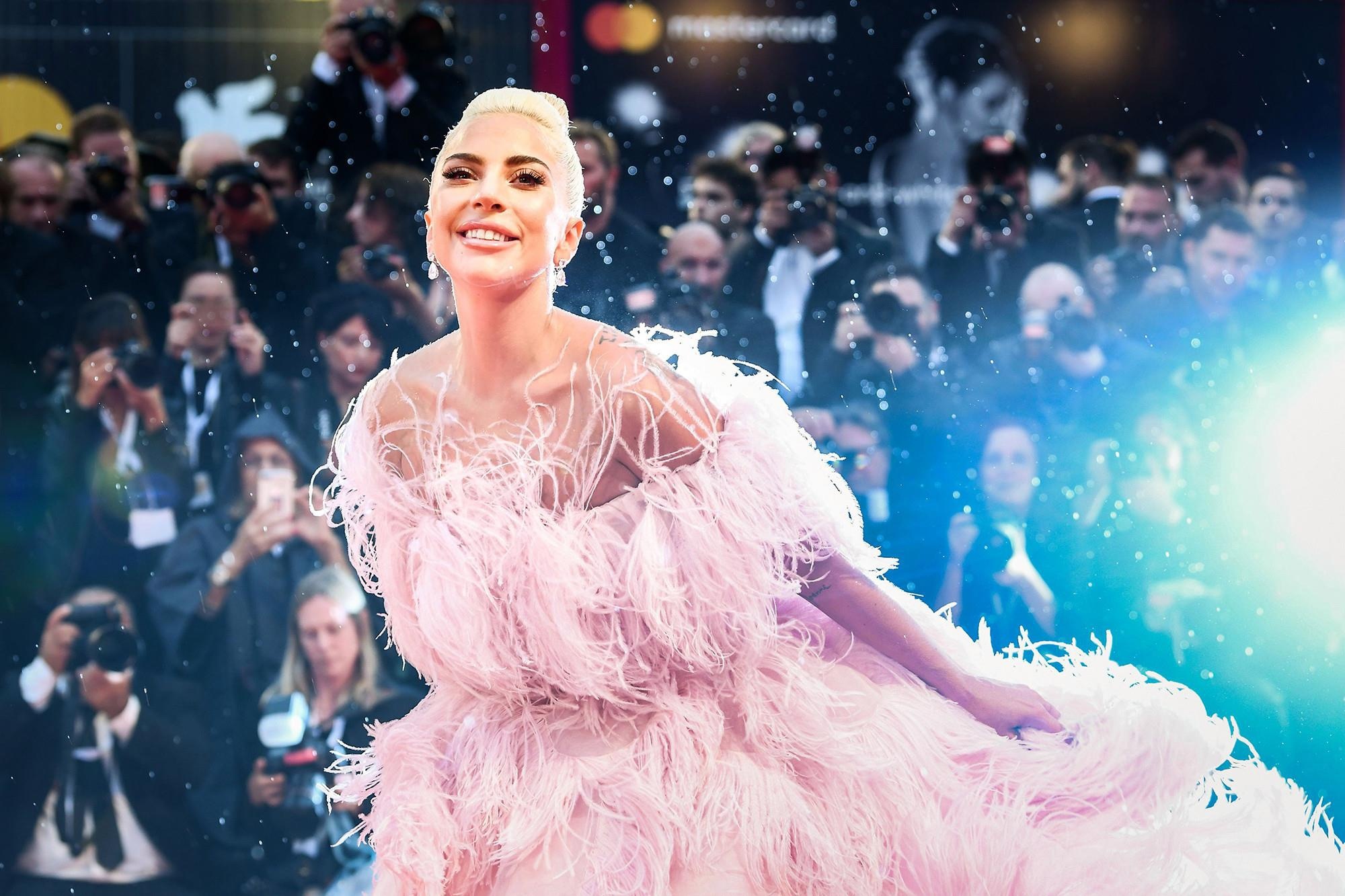 Lady Gaga khỏa thân trên tạp chí ảnh 5 Lady Gaga khoa than tren tap chi anh 5