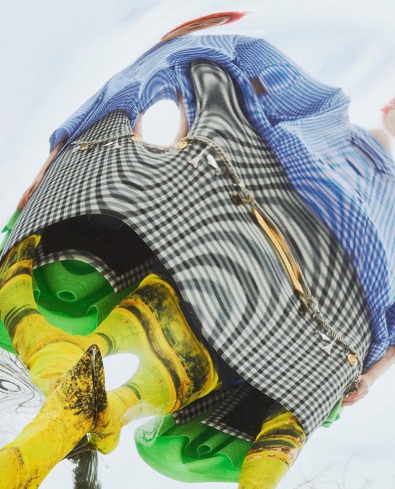 Hình ảnh quái dị của Balenciaga ảnh 5 Hinh anh quai di cua Balenciaga anh 5