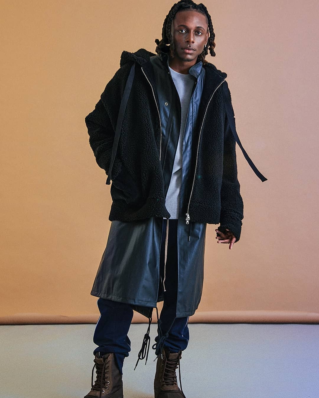 Chris Lyon chuong phong cach streetwear anh 3