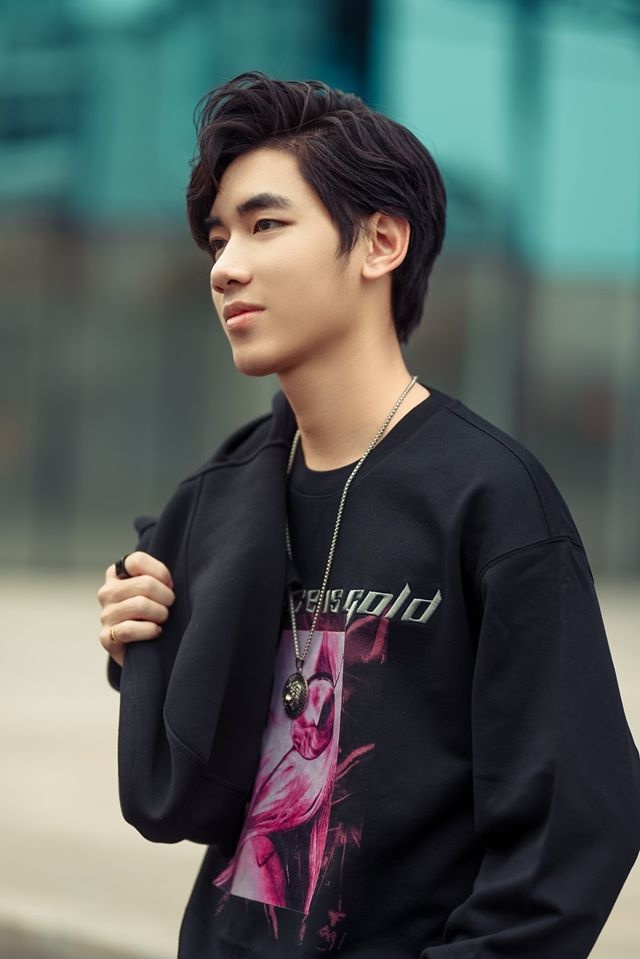 Son Tung chup anh giong CELINE anh 4