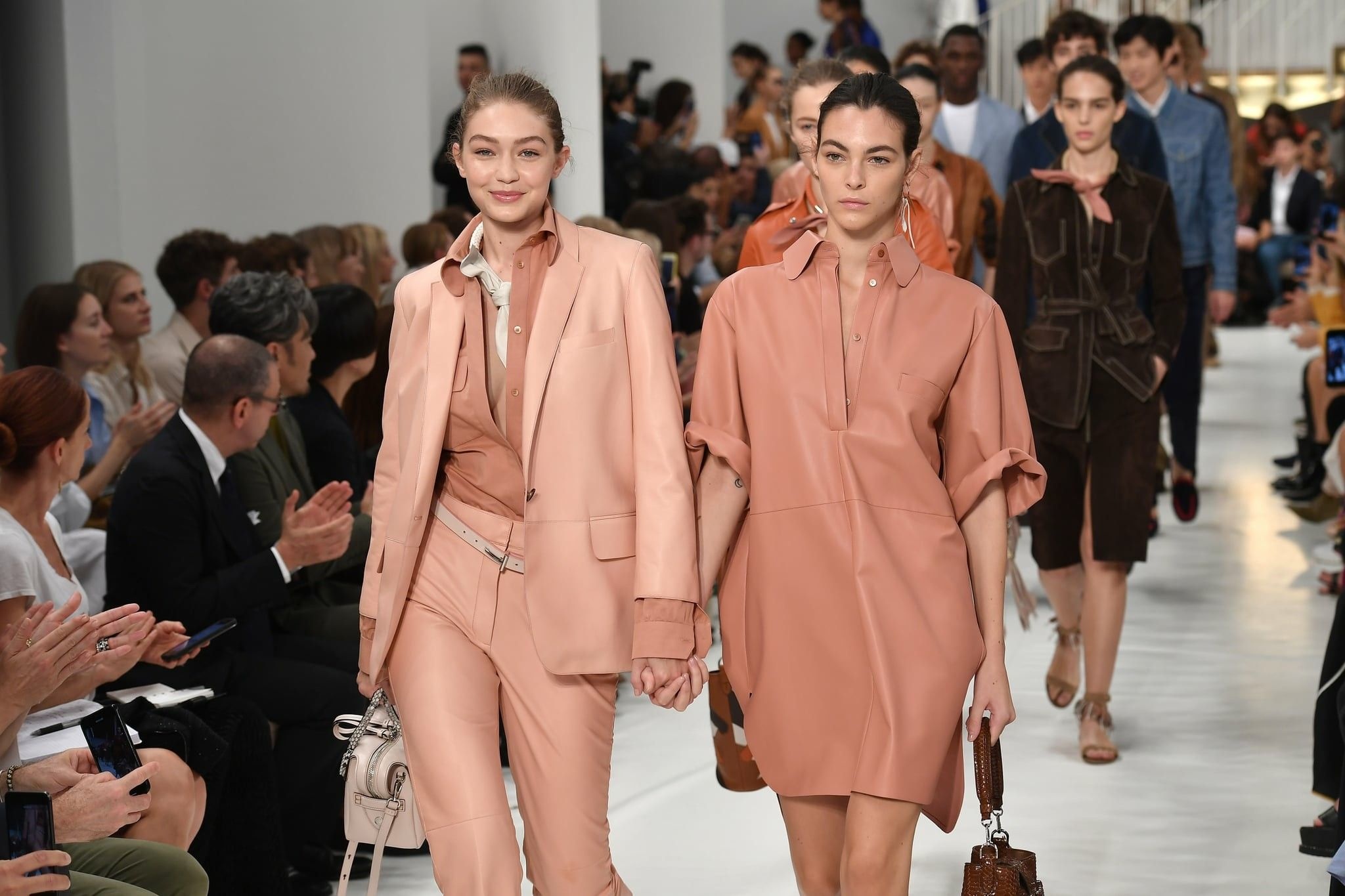 Nguoi mau Italy vuot mat Gigi Hadid anh 1