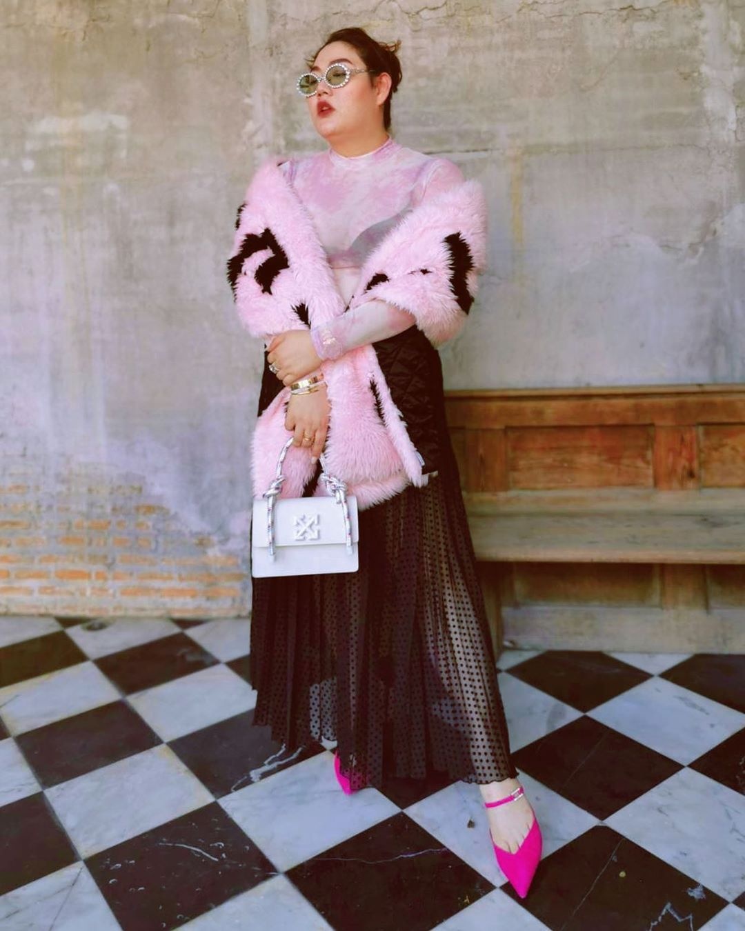 Quan ly Mai Davika mac do sanh dieu anh 3