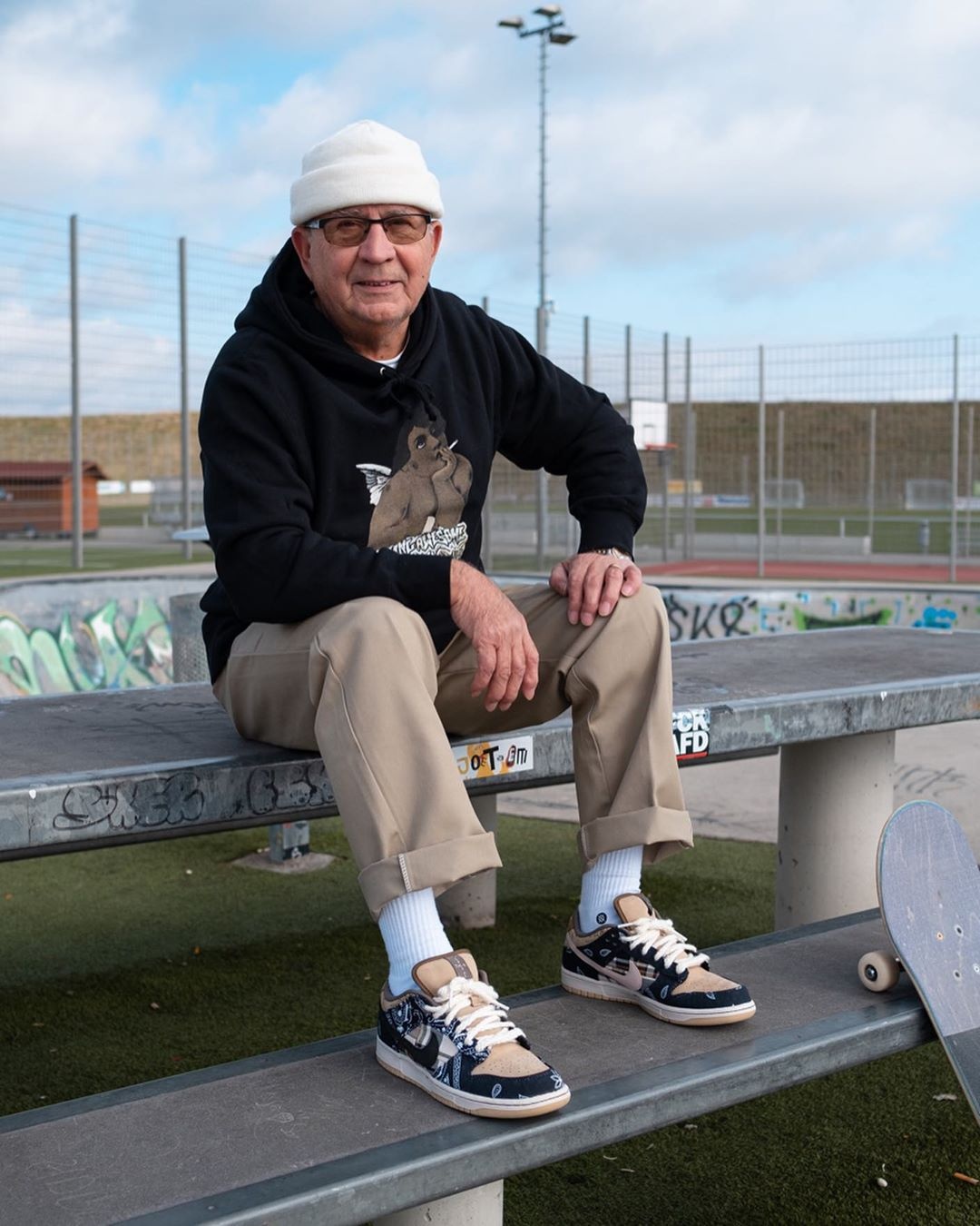 Cu ong chuong do hang hieu dat do anh 7