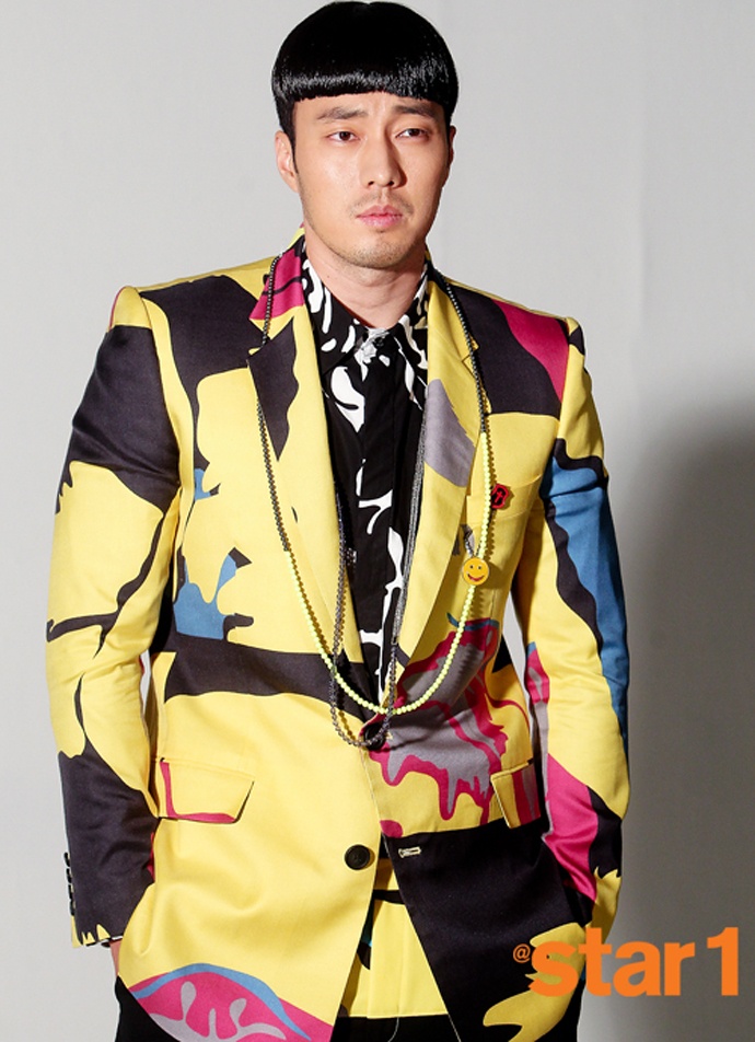 So Ji Sub mac do gia dan anh 1