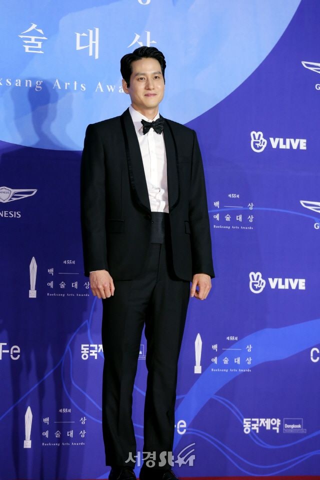 Park Hae Joon an mac gian di anh 7