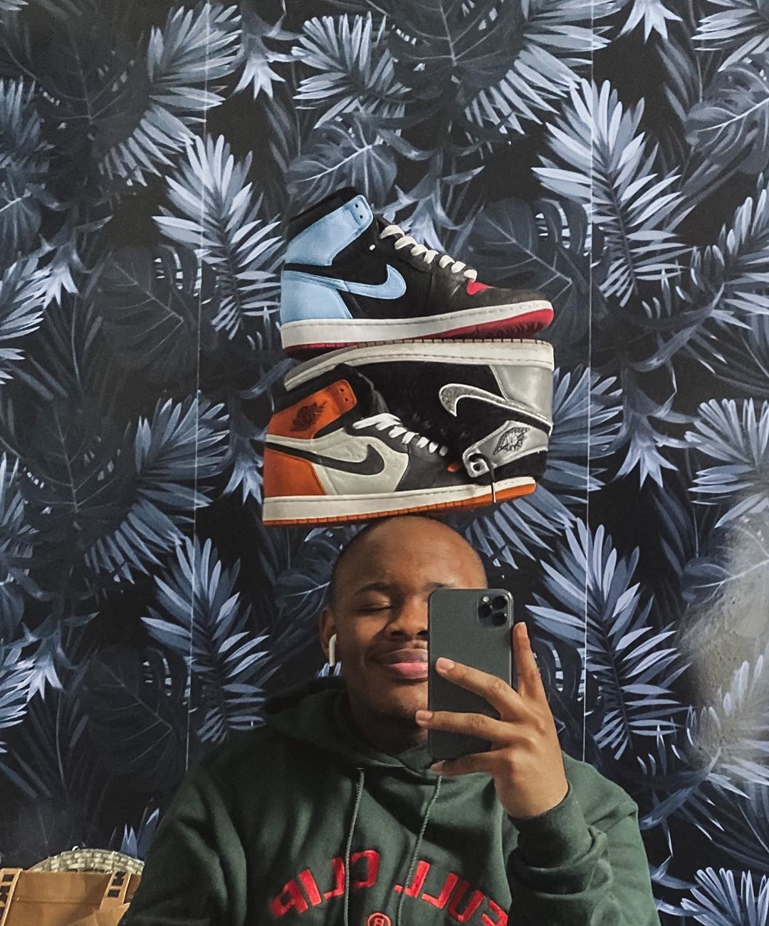 Thu thach giu can bang giay Air Jordan anh 5