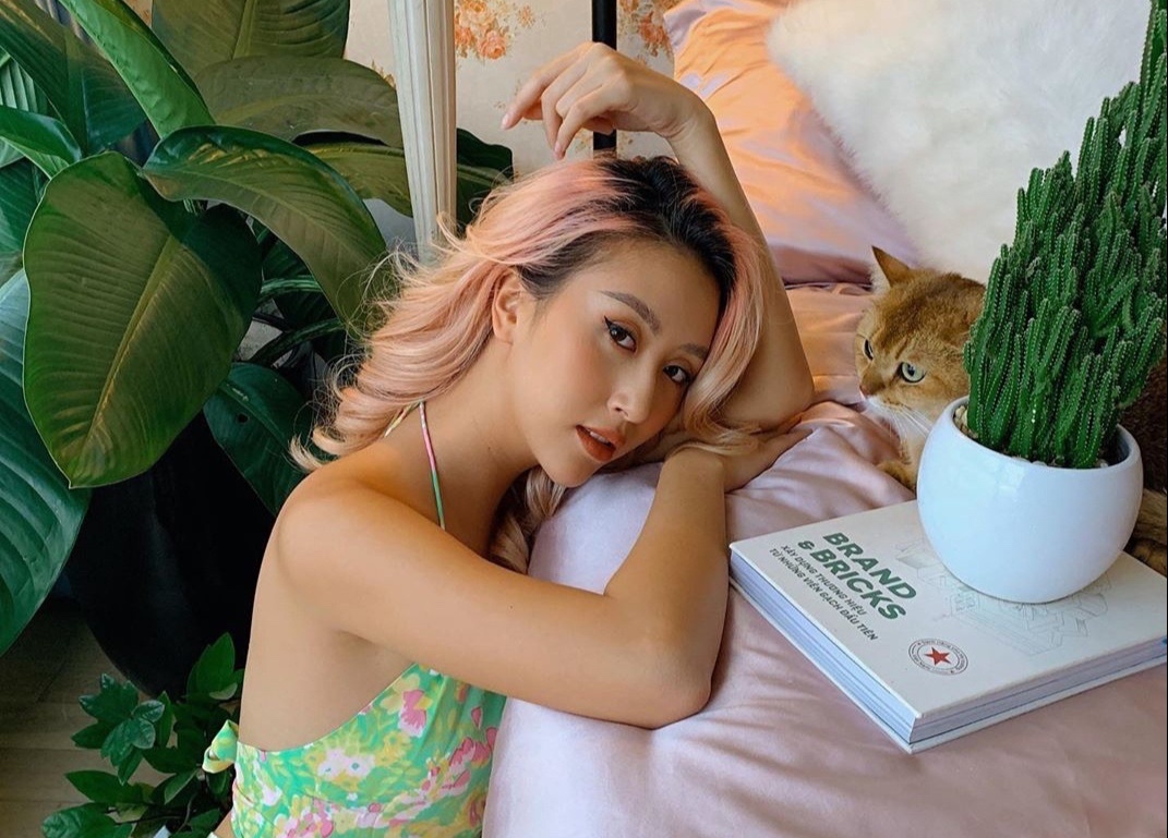 Quynh Anh Shyn va dan my nhan chup anh o nha dep nhu tren tap chi hinh anh