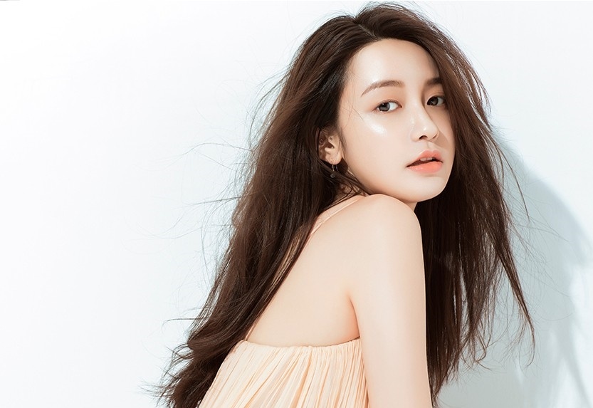 Nu nguoi mau ngoai tinh voi chu tich Taobao co gu an mac sanh dieu hinh anh