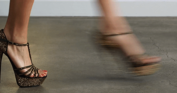 Meo di giay cao got khong bao gio bi nga hinh anh