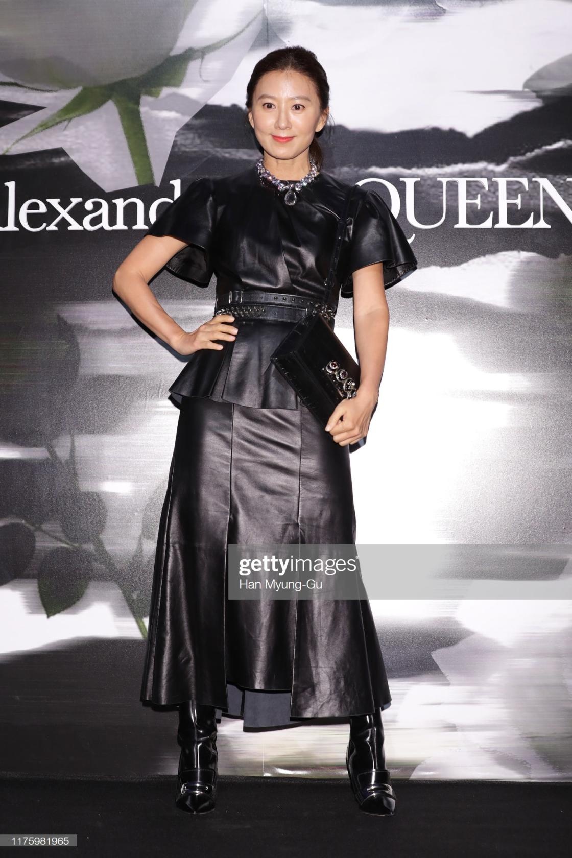 Kim Hee Ae an mac thanh lich anh 8