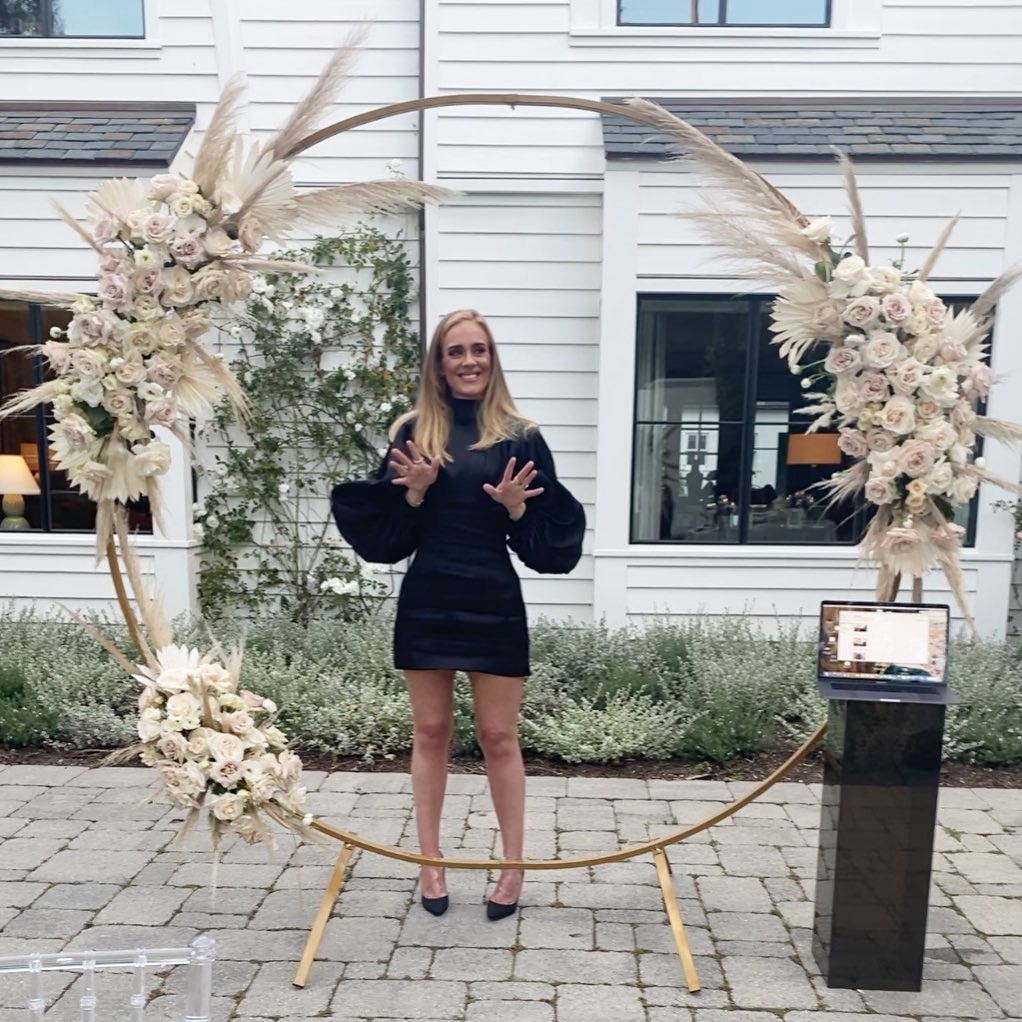 Adele thay đổi gu ăn mặc ảnh 2 Adele thay doi gu an mac anh 2