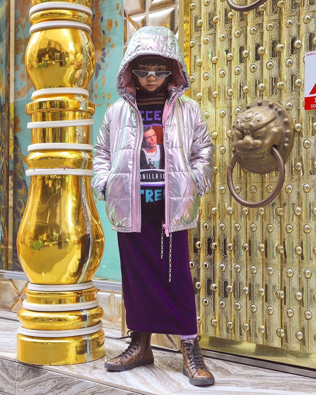 Be gai 9 tuoi mac do hang hieu anh 5