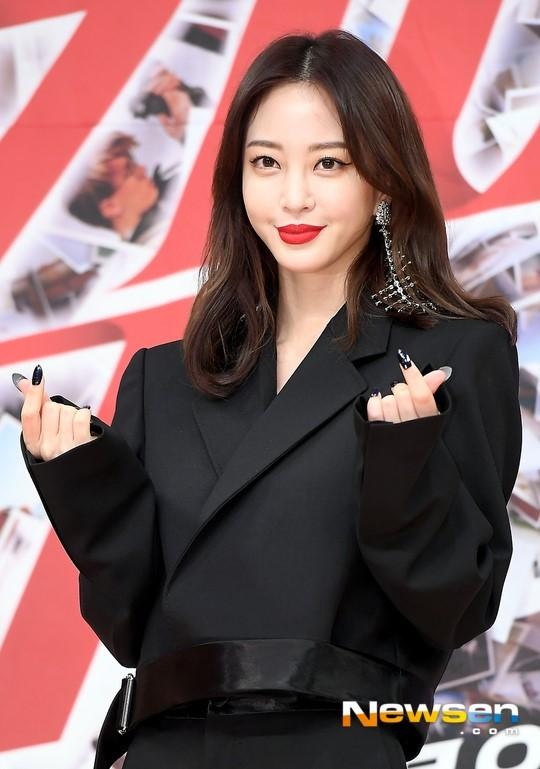 Mỹ nhân Lee Young Ae ăn mặc thanh lịch  ảnh 19 My nhan Lee Young Ae an mac thanh lich anh 19