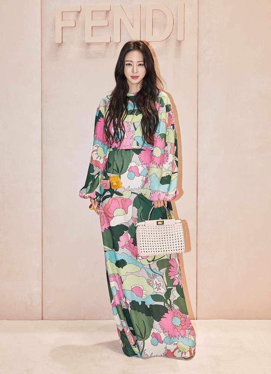 Mỹ nhân Lee Young Ae ăn mặc thanh lịch  ảnh 22 My nhan Lee Young Ae an mac thanh lich anh 22