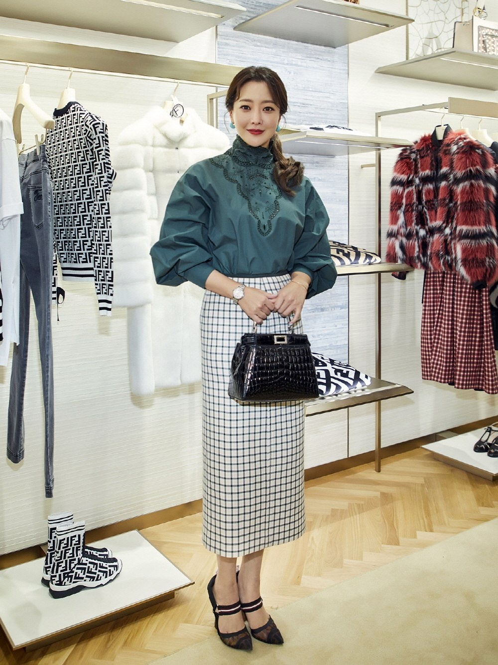 Mỹ nhân Lee Young Ae ăn mặc thanh lịch  ảnh 7 My nhan Lee Young Ae an mac thanh lich anh 7