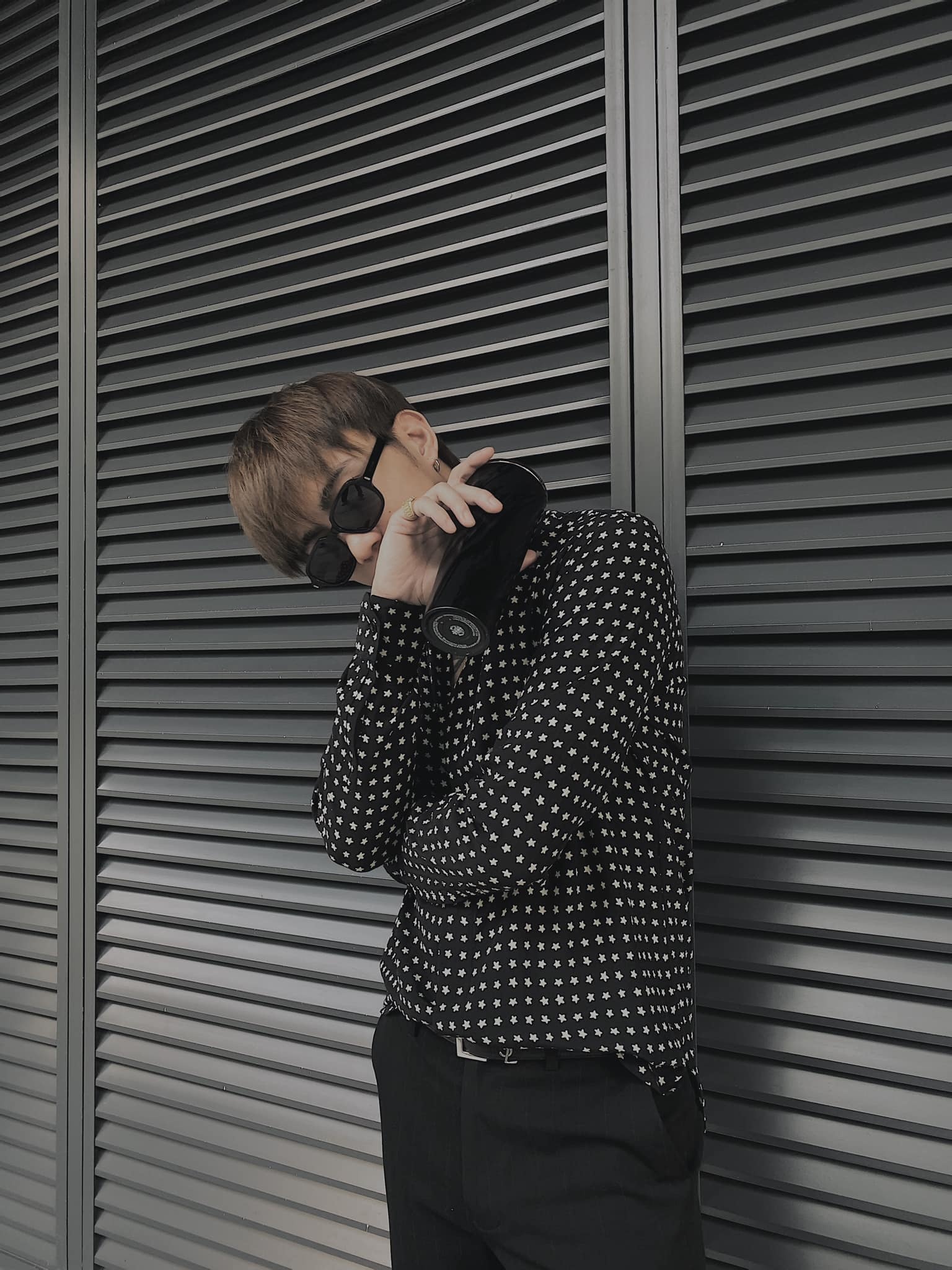 Isaac mac do giong Jack anh 3