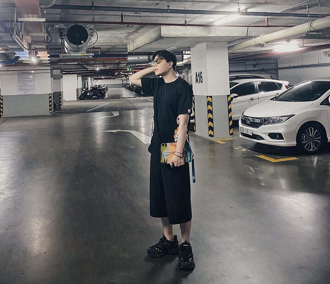 Isaac mac do giong Jack anh 6