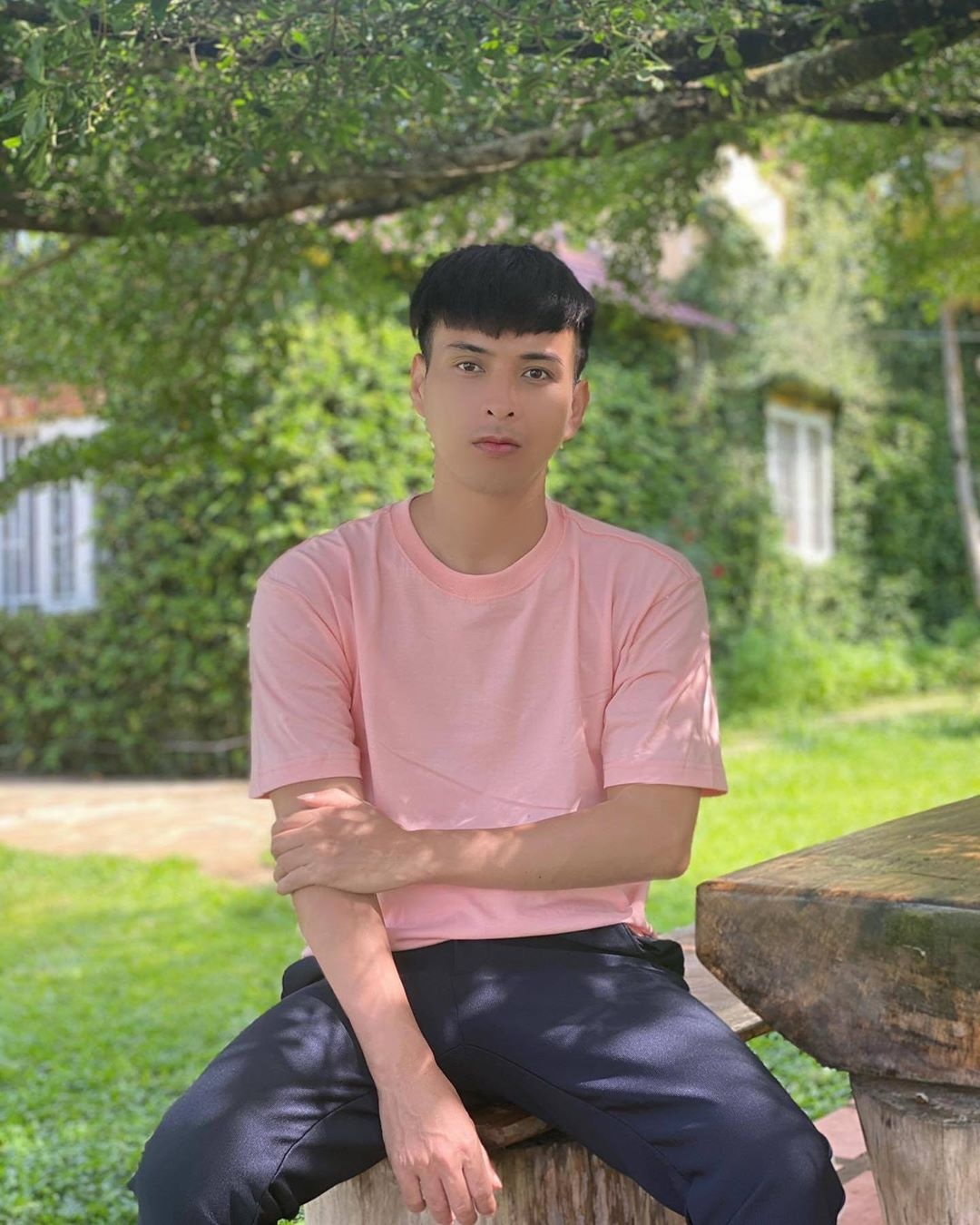 Isaac mac do giong Jack anh 8