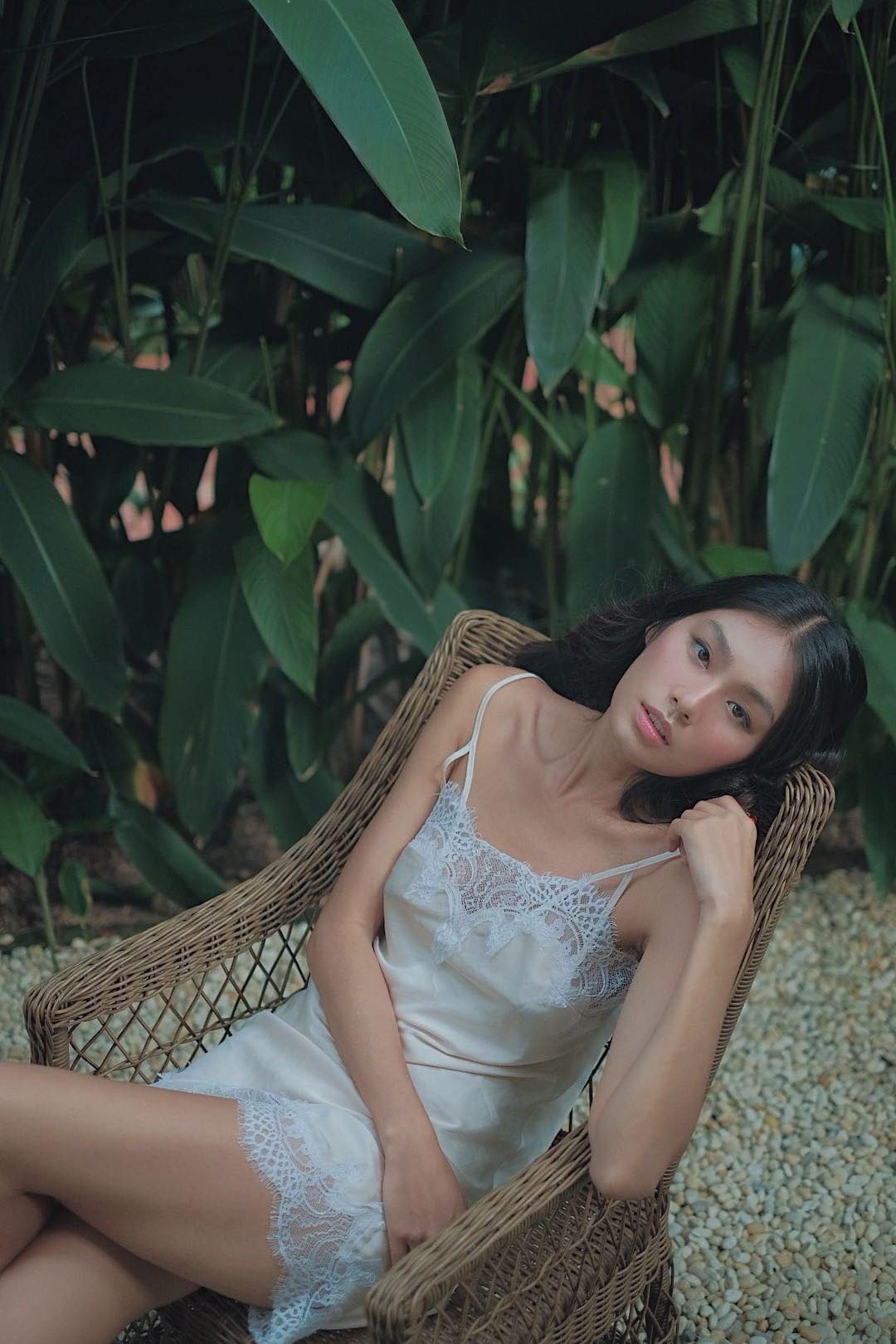 Thao Nhi mac do goi cam anh 7