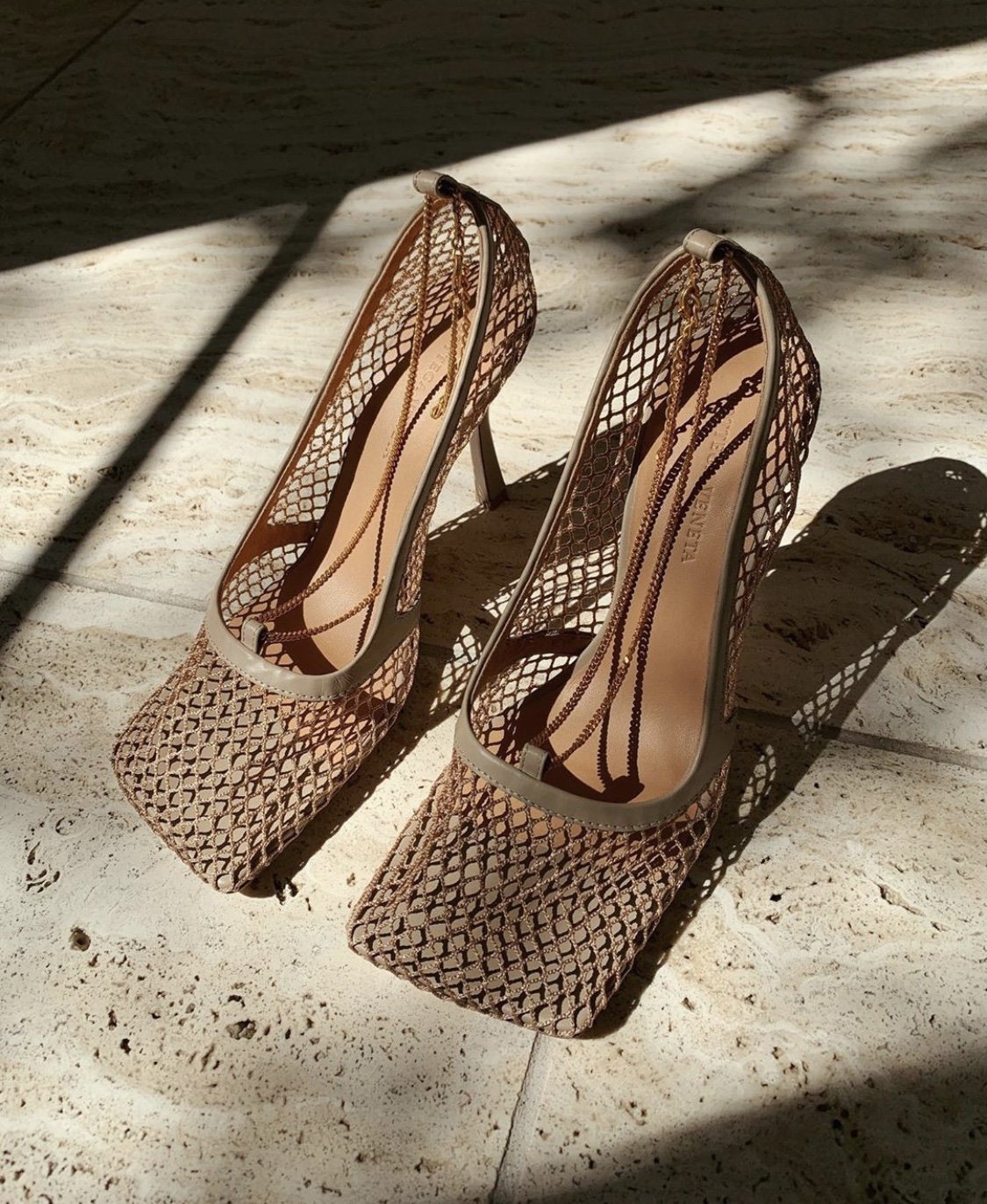 Tang Thanh ha dien giay luoi anh 1