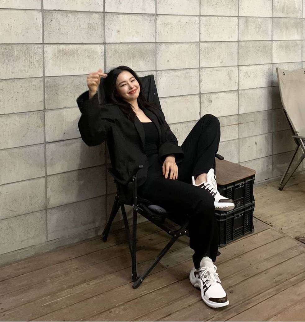 Honey Lee mac sanh dieu anh 5