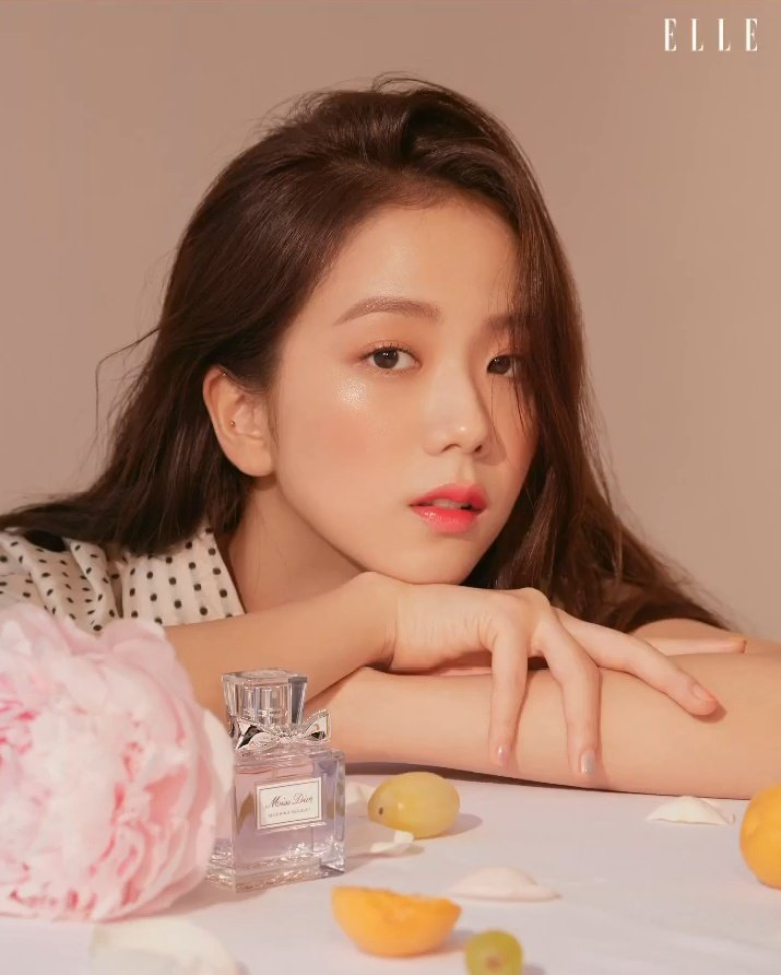 Jisoo khoe vẻ đẹp nhẹ nhàng ảnh 3 Jisoo khoe ve dep nhe nhang anh 3