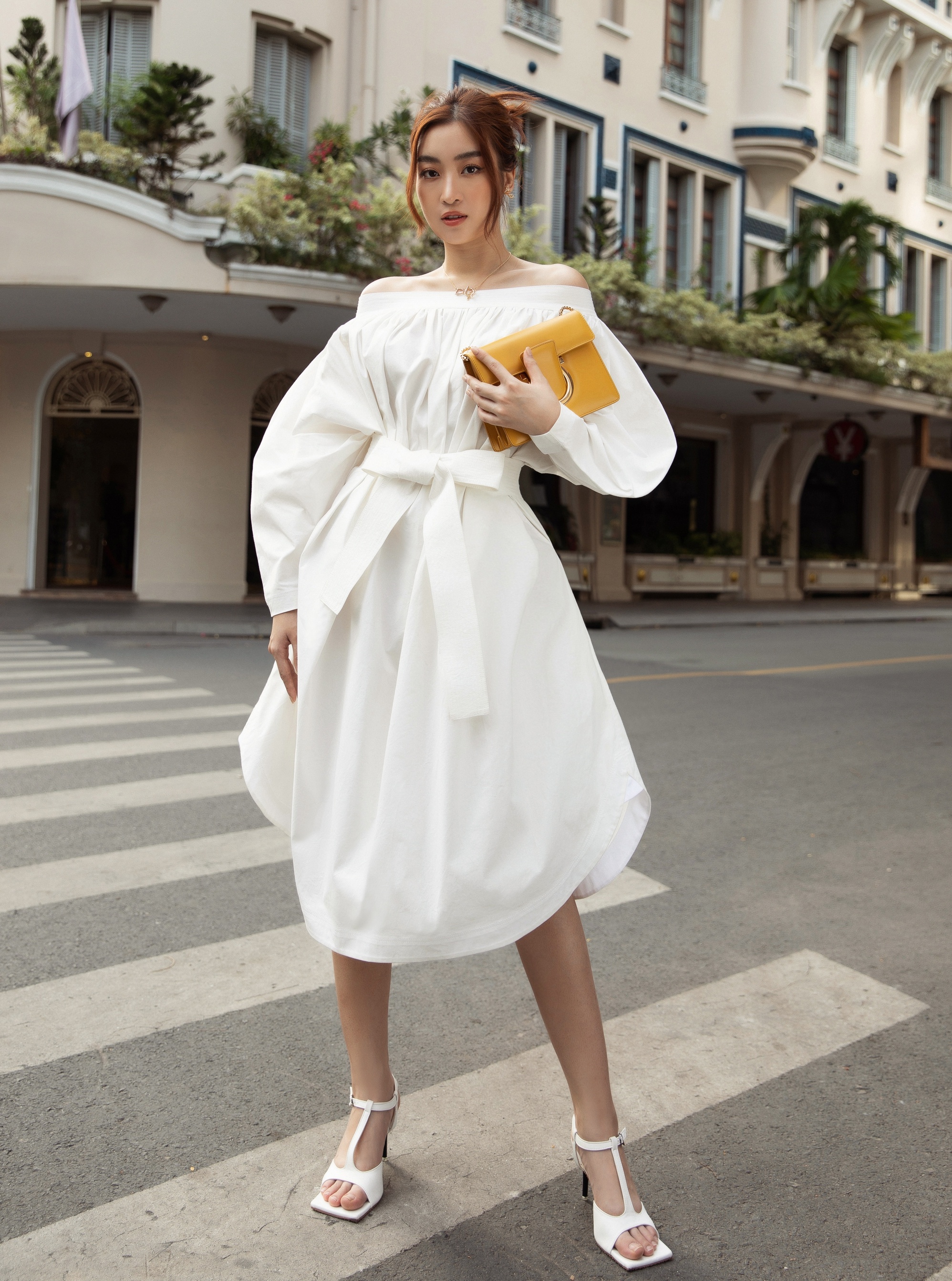 Sao nu Viet chuong do trang anh 3