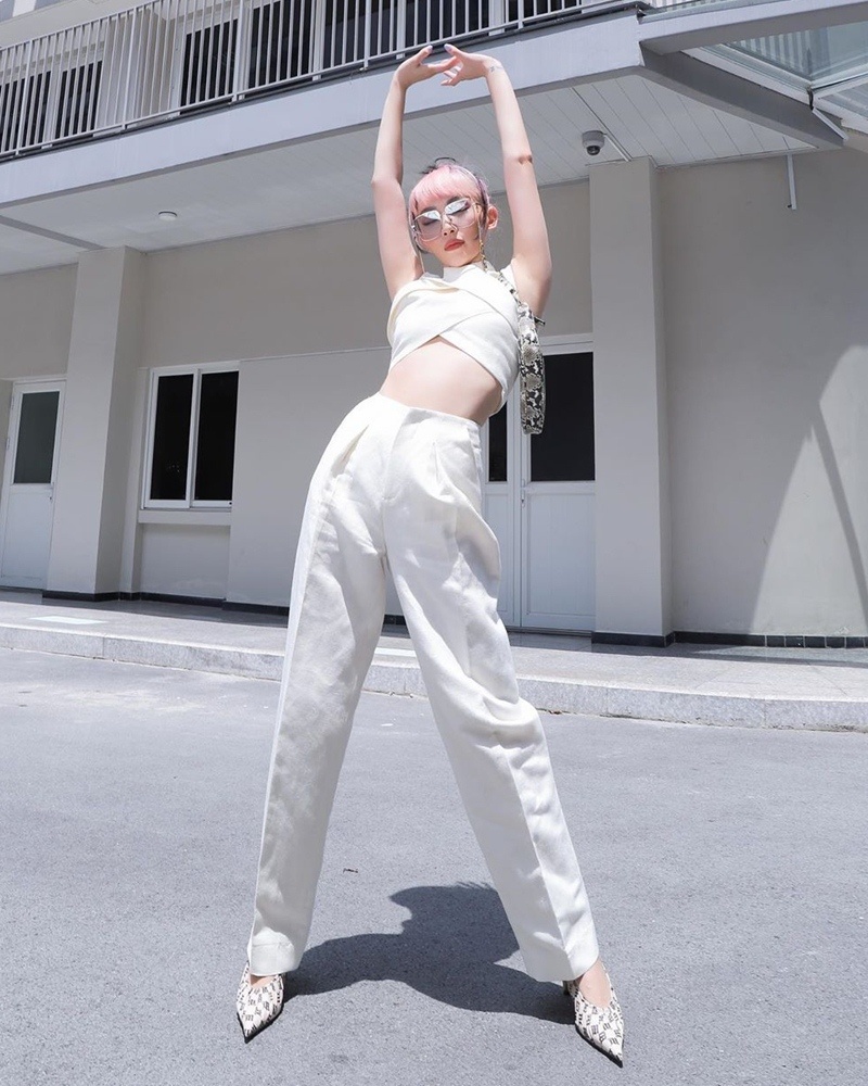 Sao nu Viet chuong do trang anh 1