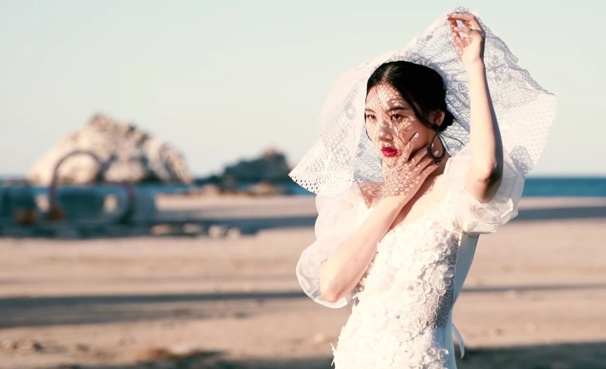 Sunmi mac vay hieu goi cam anh 1