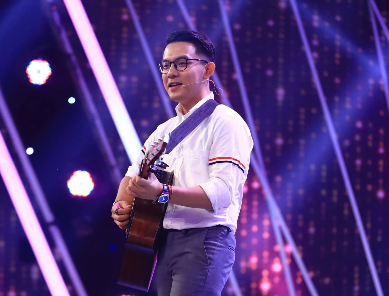 Dong Khue chuong do khoe khoan anh 1