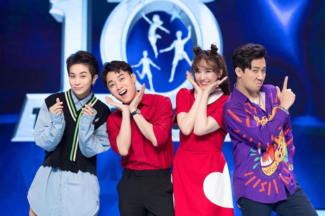 Trang phuc cua hoi ban than Tran Thanh anh 7