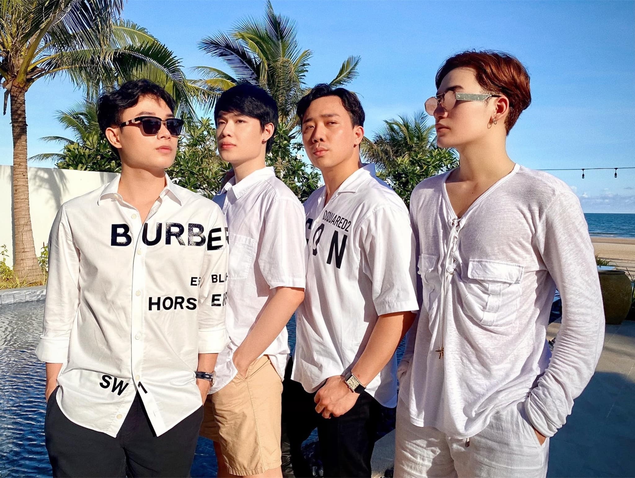 Trang phuc cua hoi ban than Tran Thanh anh 2