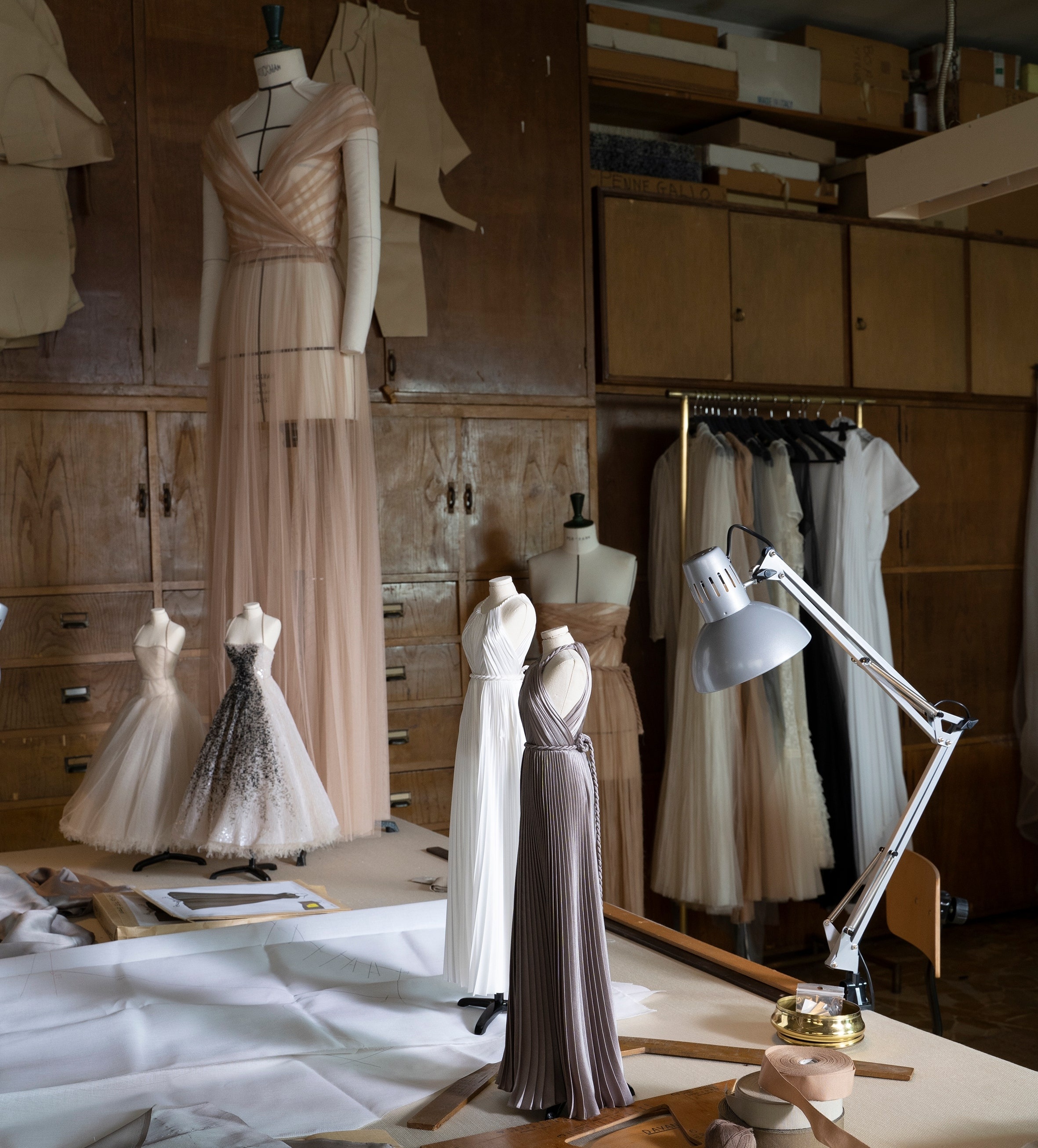 Dior thiet ke vay cho nang tien ca anh 1