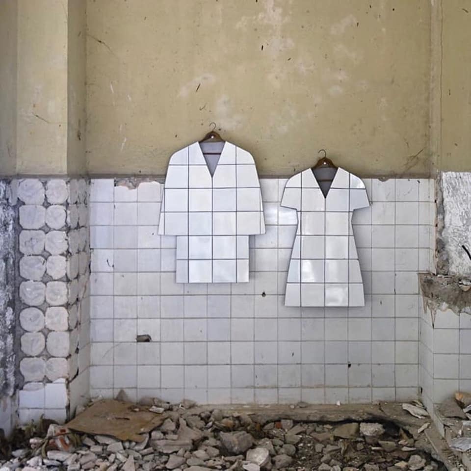 Làm quần áo bằng gạch men ảnh 1 Lam quan ao bang gach men anh 1