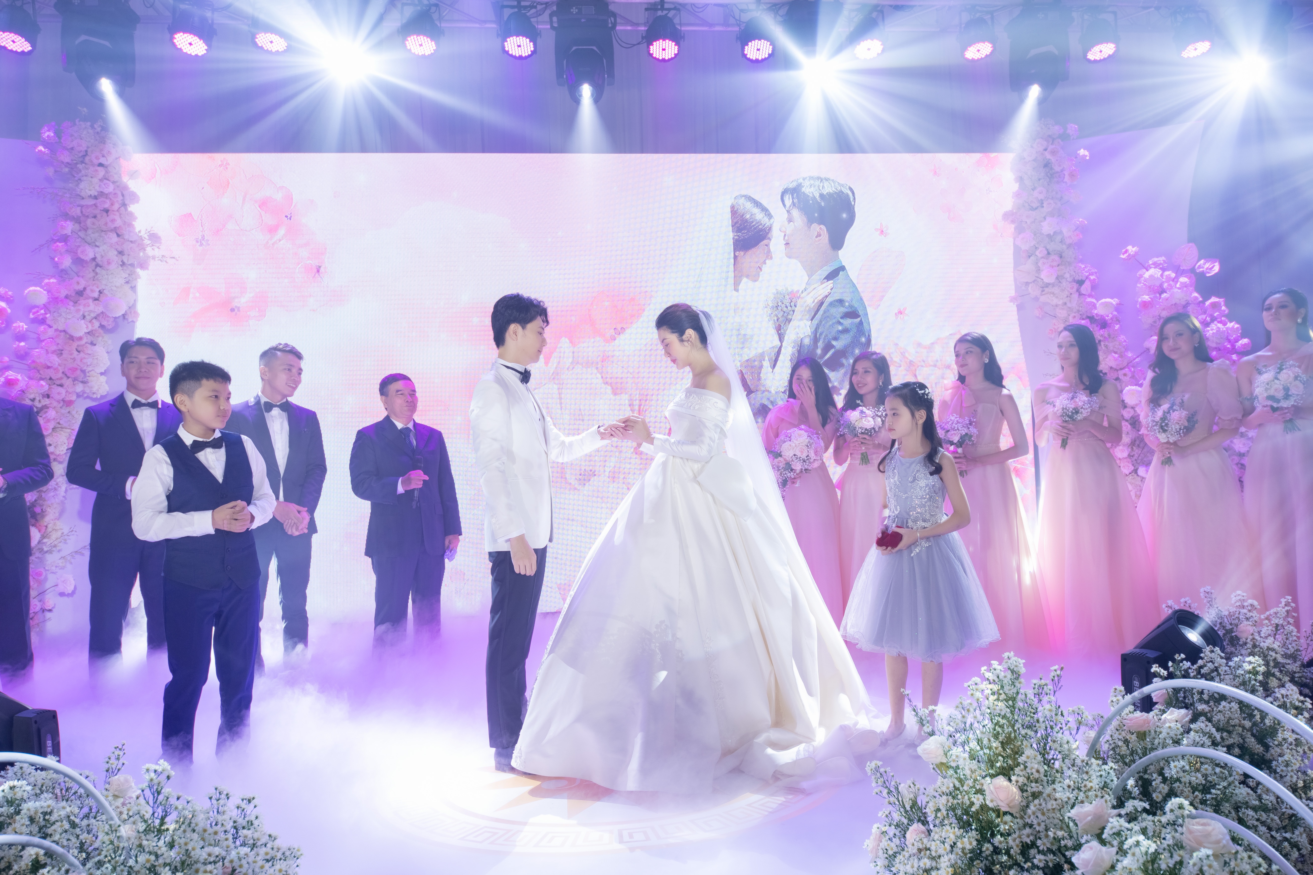 Dam cuoi Thuy Van anh 1