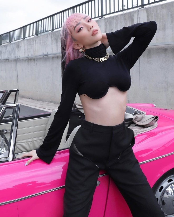 Bella Hadid diện áo khoe bụng ảnh 2 Bella Hadid dien ao khoe bung anh 2