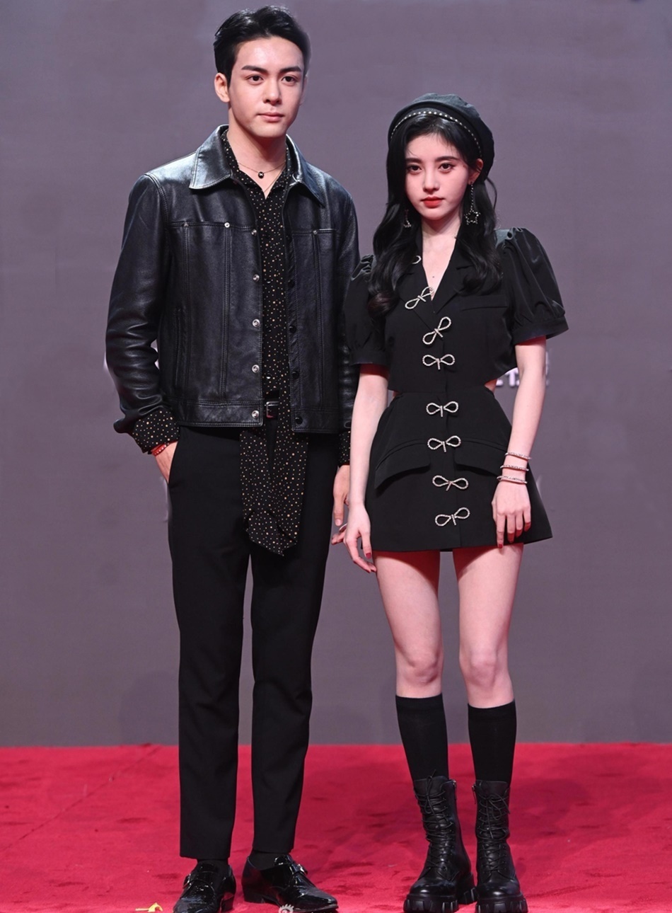 Ngo Diec Pham mac do kho hieu anh 8