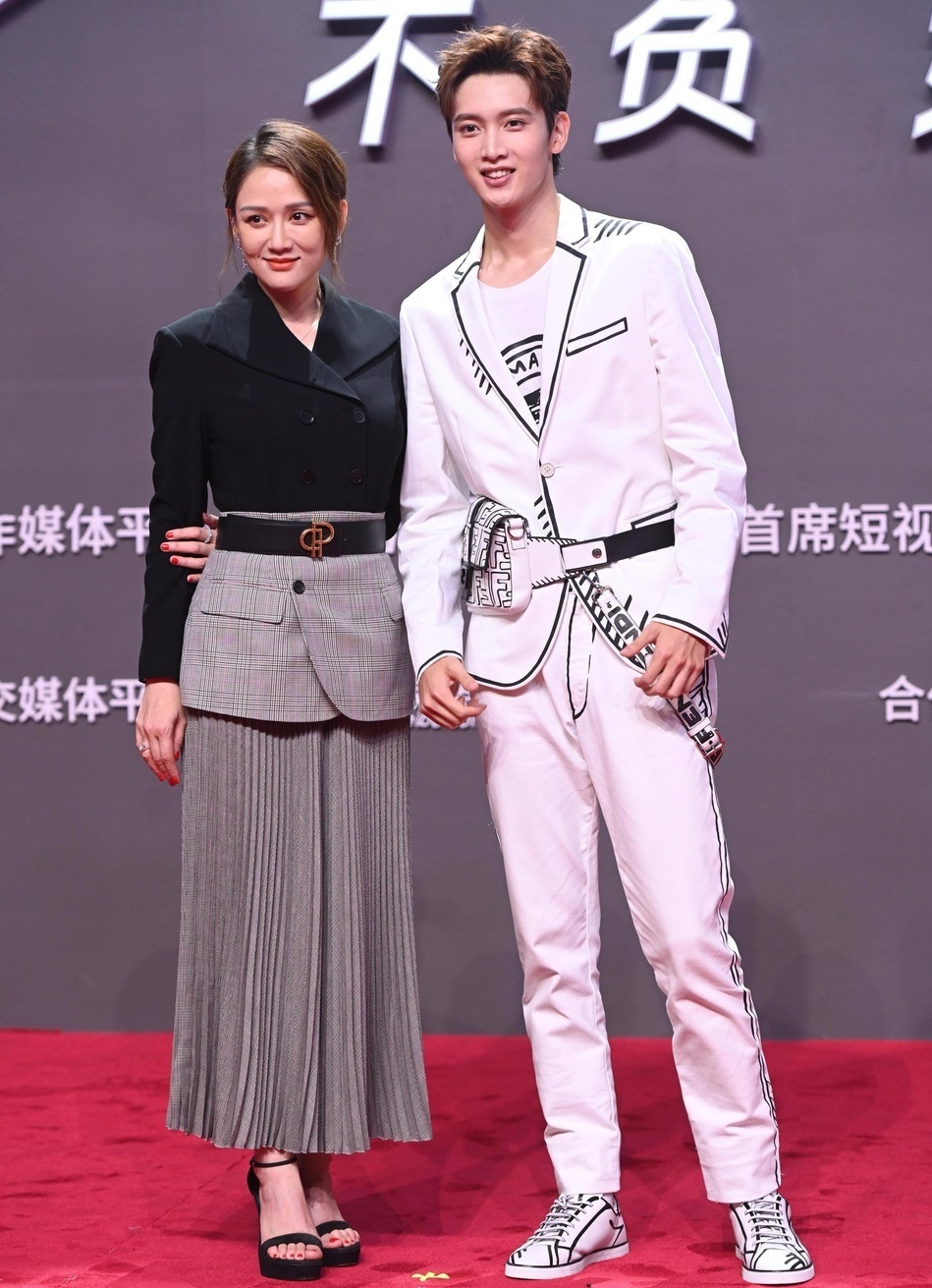 Ngo Diec Pham mac do kho hieu anh 9