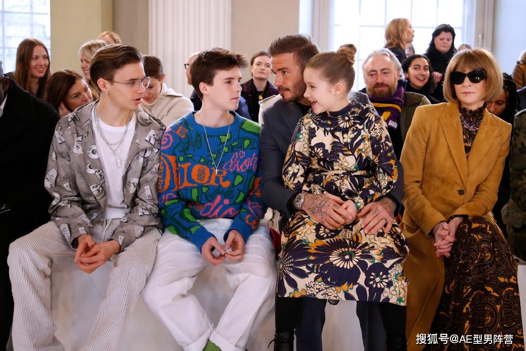 Harper Beckham an mac sanh dieu anh 2