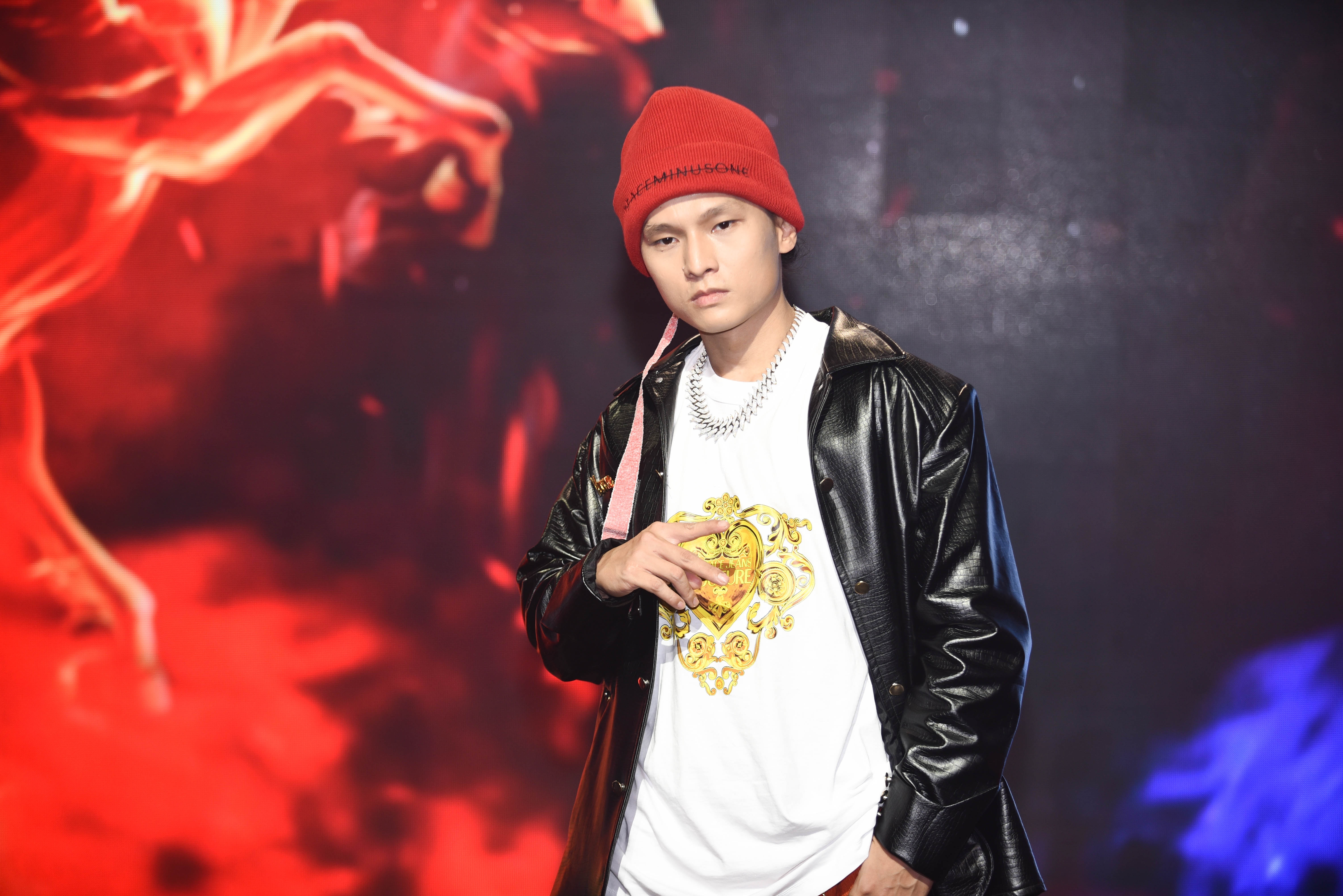 Lil' Knight mac ao phao anh 7