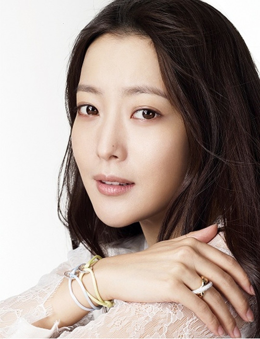 Kim Hee Sun nhan sắc trẻ trung  ảnh 4 Kim Hee Sun nhan sac tre trung anh 4
