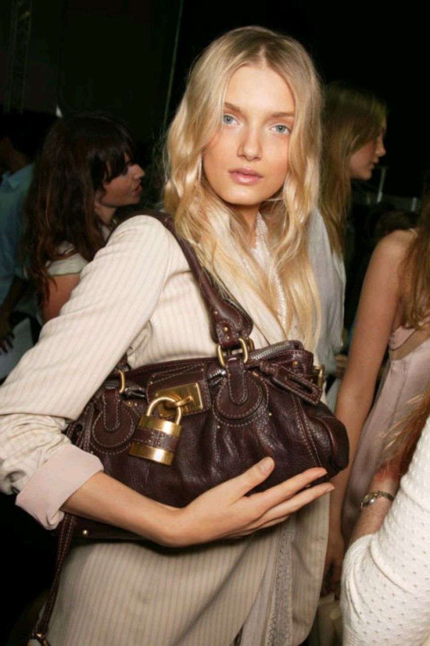 Tui xach kinh dien anh 9