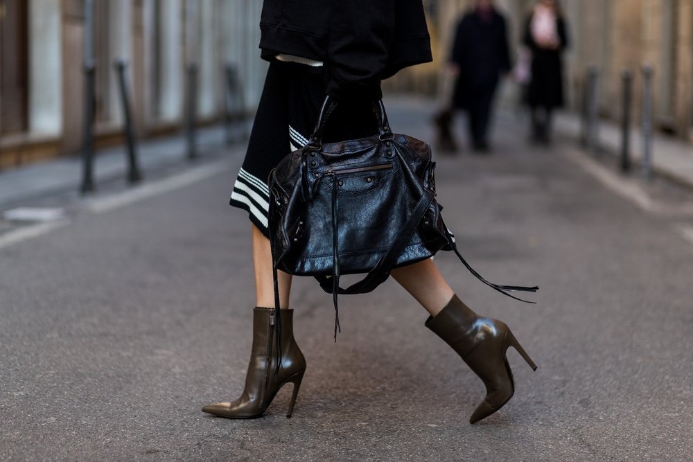 Tui xach kinh dien anh 6