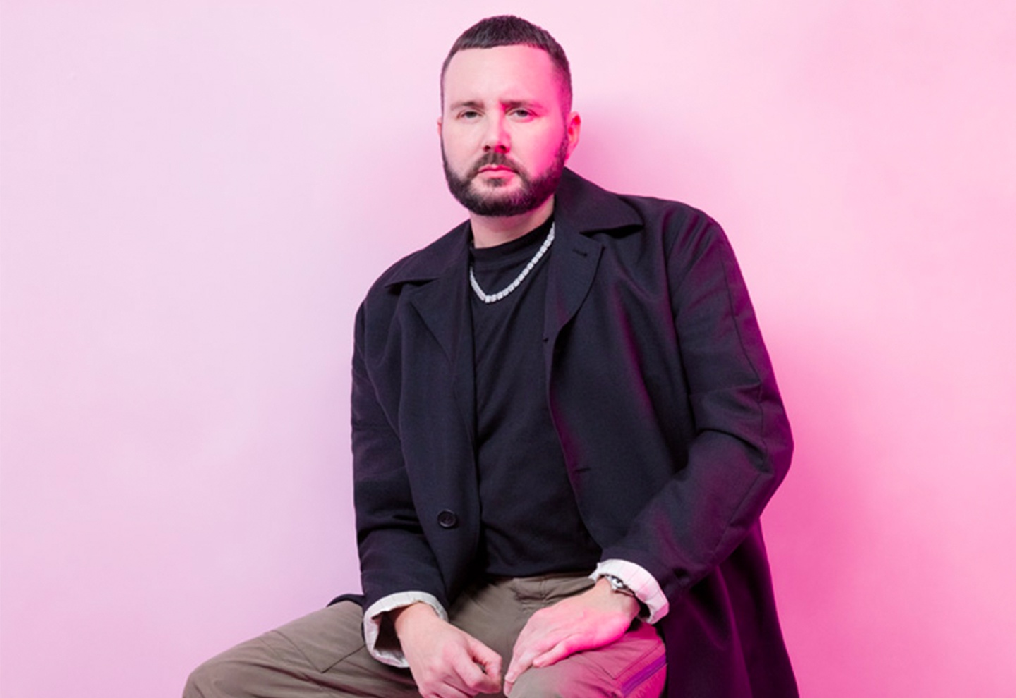 Kim Jones - nha thiet ke giup Dior, Louis Vuitton luon tang doanh thu hinh anh