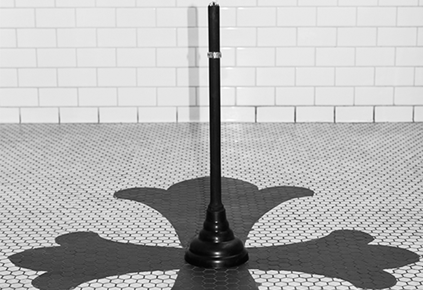 Chrome Hearts ban gay thong bon cau voi gia 1.000 USD hinh anh