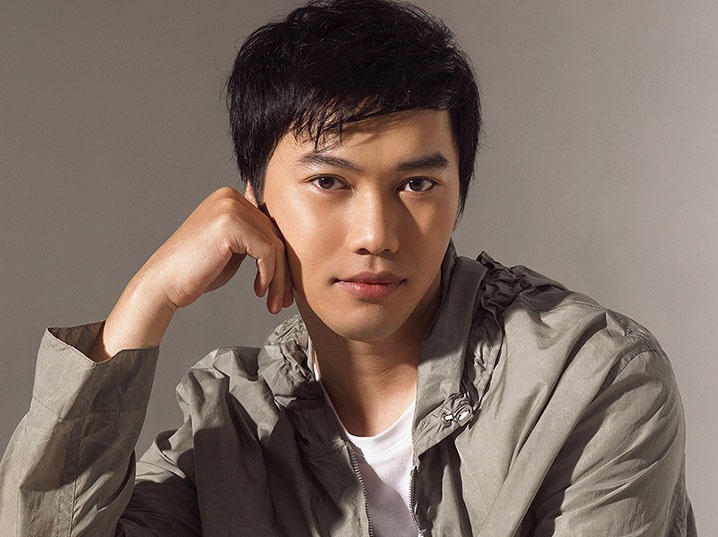 Tran Hung: 'Toi khong bo 10 ty dong de tham du London Fashion Week' hinh anh