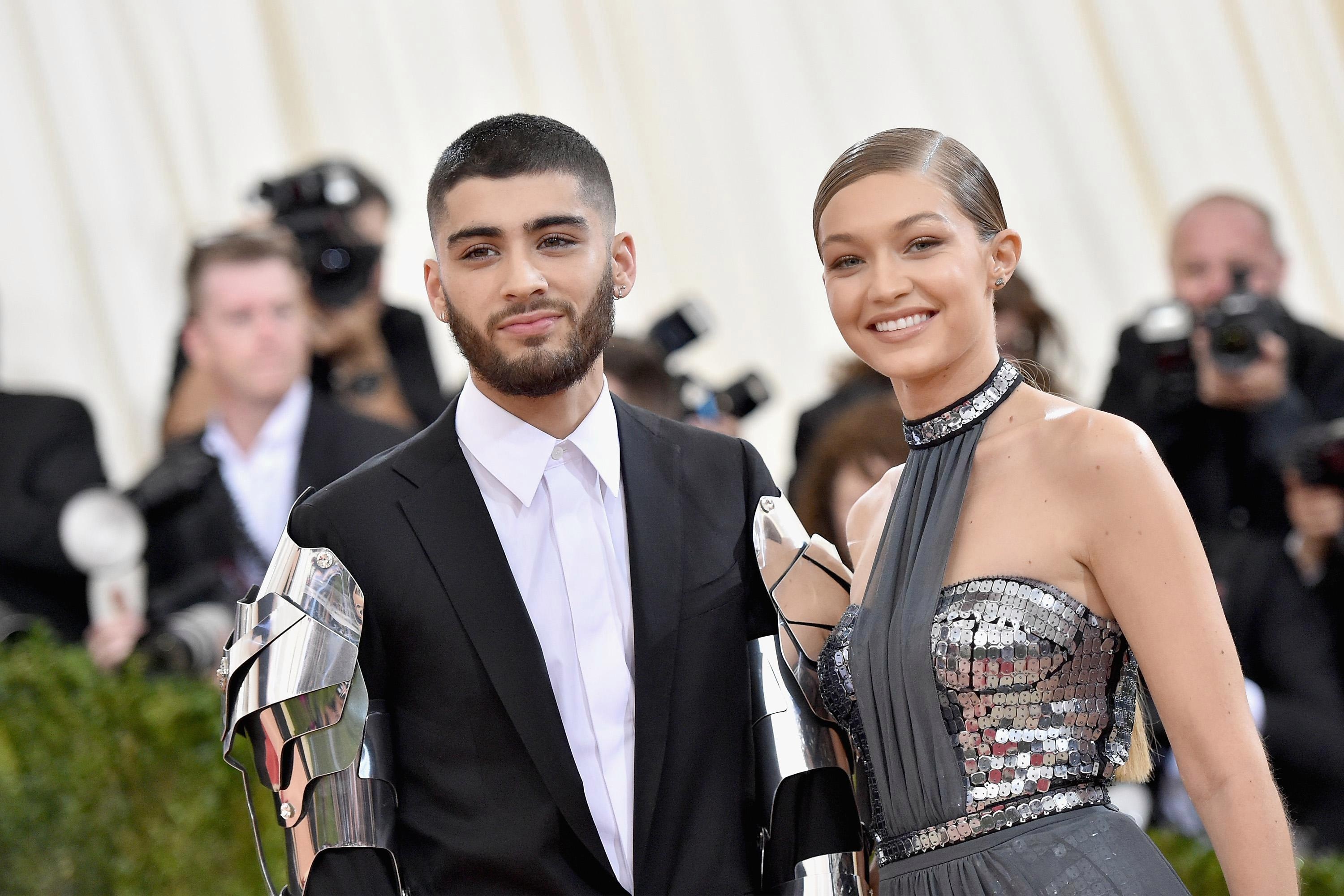Gigi Hadid sinh con gai dau long hinh anh