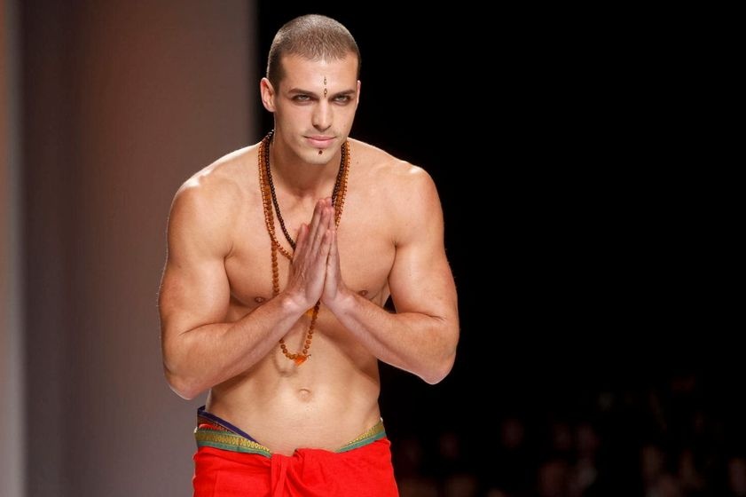 su co tren san dien anh 5