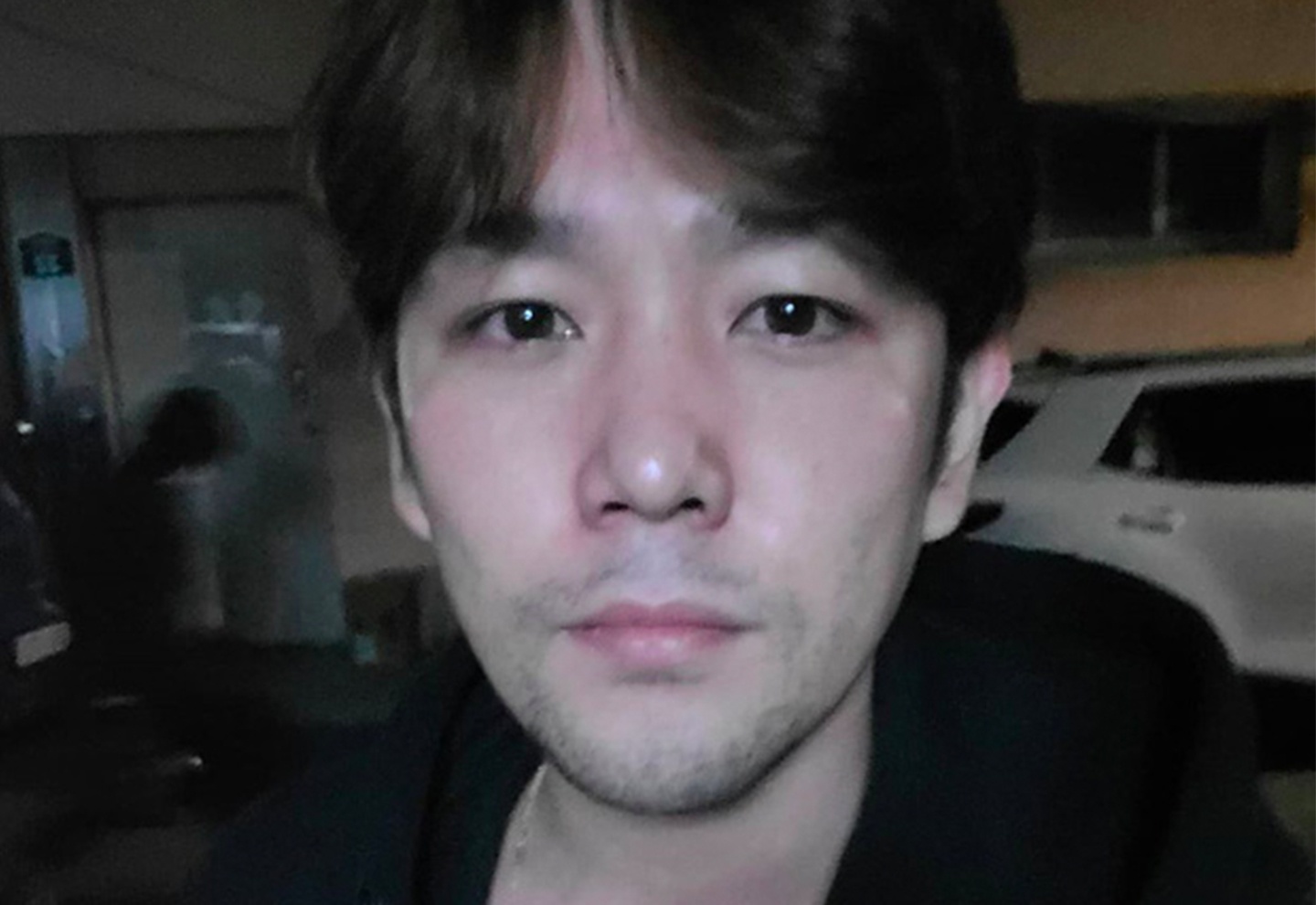 Kangin xuat hien voi guong mat hoc hac hinh anh