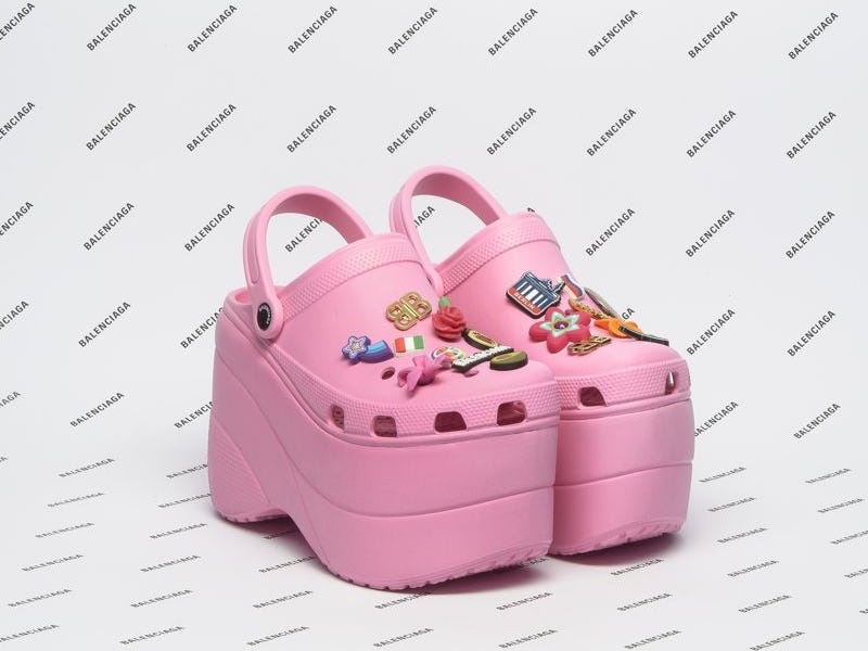 nhung doi giay xau nhat anh 7